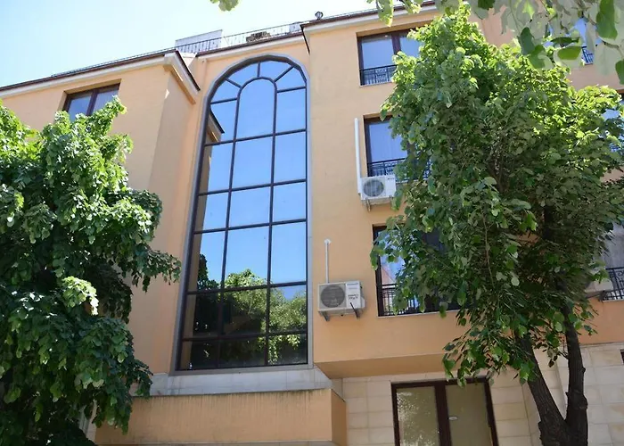 Vazov Residence , Two Bedroom Top Centre Apartment